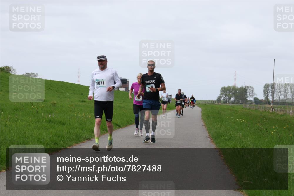 04.05.2025 - 8. Wedeler Halbmarathon Yannick Fuchs http://msf.ph/oto/7827488 04.05.2025 11:34:28 Laufen 1071, 855 meine-sportfotos.de