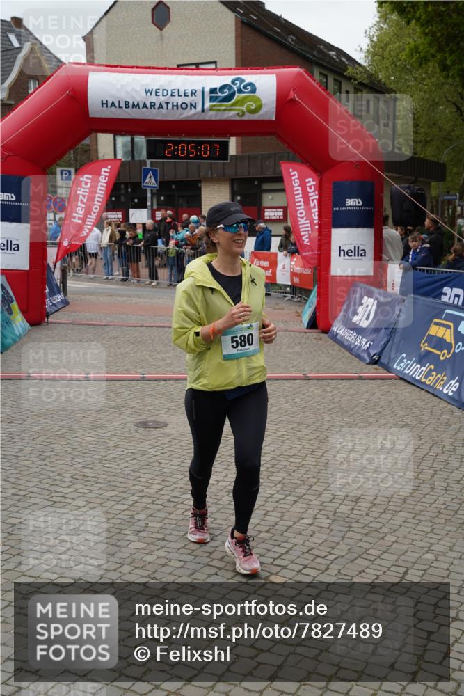 04.05.2025 - 8. Wedeler Halbmarathon Felixshl http://msf.ph/oto/7827489 04.05.2025 12:05:05 Ziel 580, 931 meine-sportfotos.de