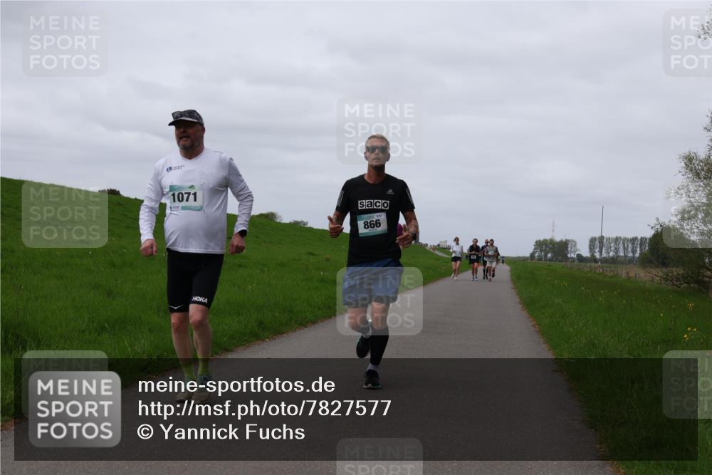 04.05.2025 - 8. Wedeler Halbmarathon Yannick Fuchs http://msf.ph/oto/7827577 04.05.2025 11:34:31 Laufen 1071, 866 meine-sportfotos.de