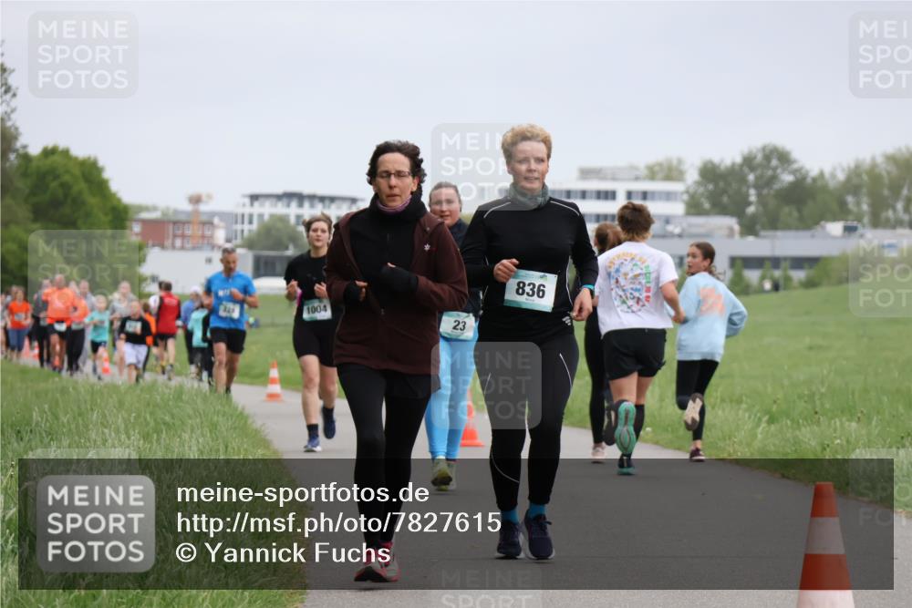04.05.2025 - 8. Wedeler Halbmarathon Yannick Fuchs http://msf.ph/oto/7827615 04.05.2025 11:15:14 Laufen 1004, 23, 836 meine-sportfotos.de
