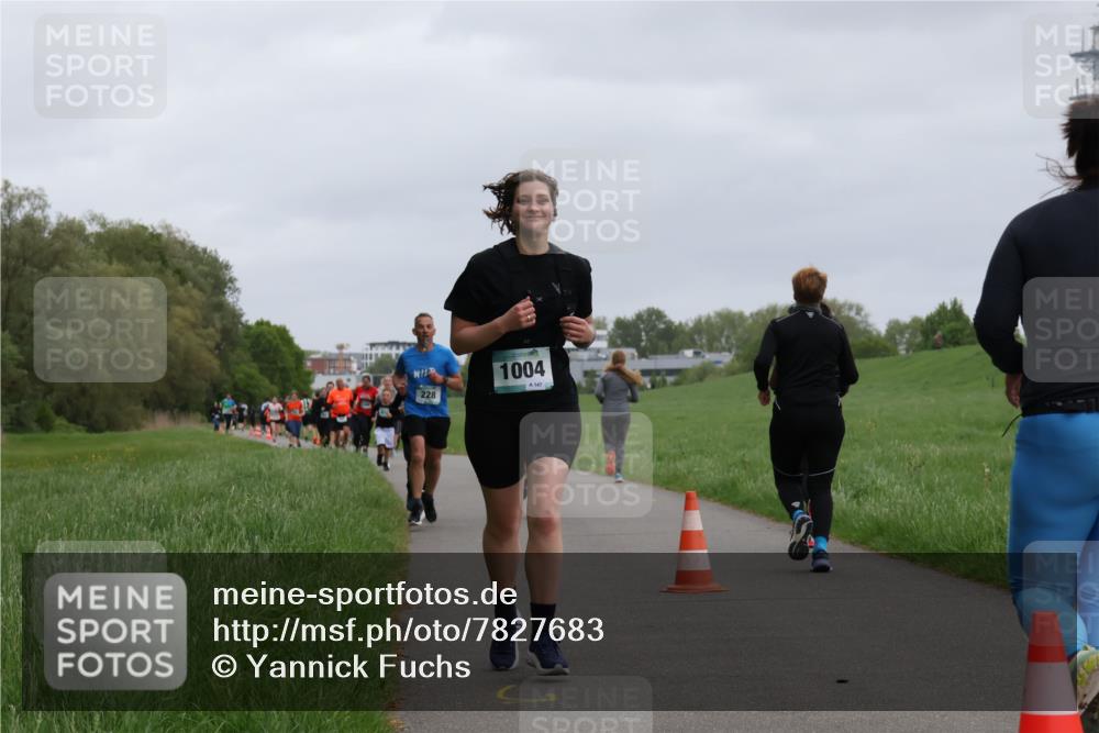 04.05.2025 - 8. Wedeler Halbmarathon Yannick Fuchs http://msf.ph/oto/7827683 04.05.2025 11:15:25 Laufen 228, 1004 meine-sportfotos.de
