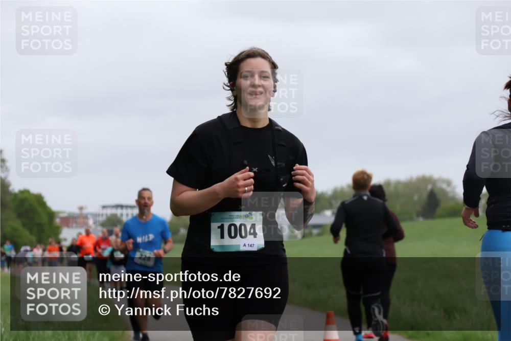 04.05.2025 - 8. Wedeler Halbmarathon Yannick Fuchs http://msf.ph/oto/7827692 04.05.2025 11:15:26 Laufen 228, 1004, 147 meine-sportfotos.de