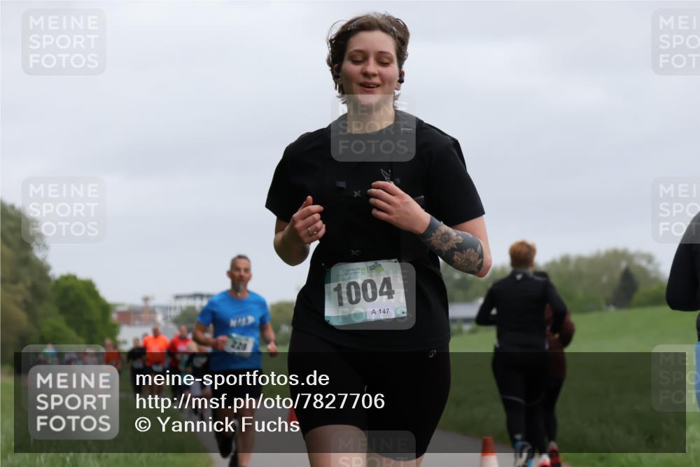 04.05.2025 - 8. Wedeler Halbmarathon Yannick Fuchs http://msf.ph/oto/7827706 04.05.2025 11:15:27 Laufen 228, 1004, 147 meine-sportfotos.de