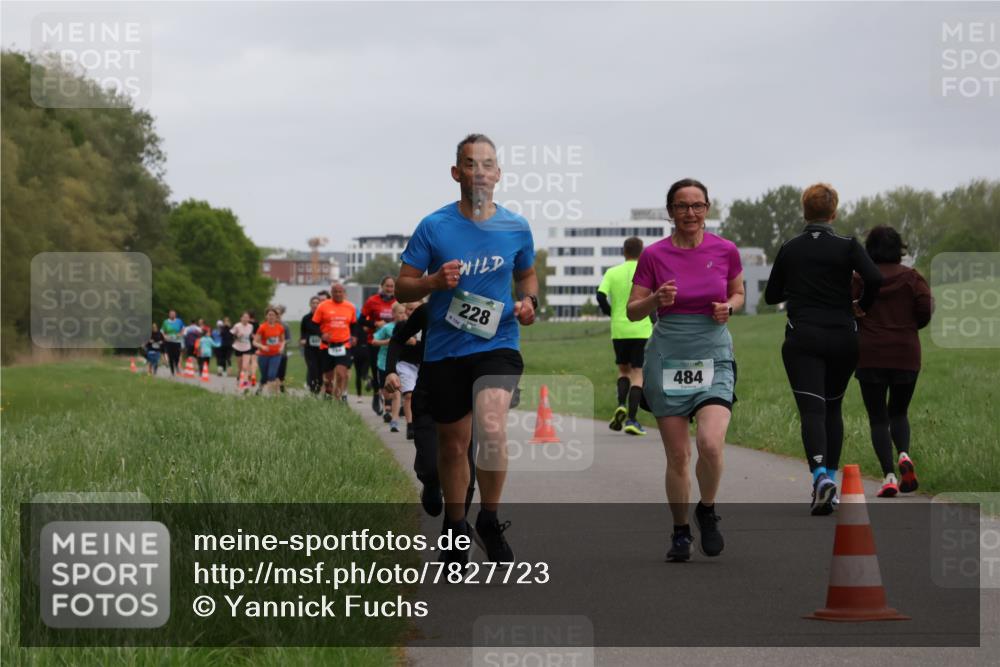 04.05.2025 - 8. Wedeler Halbmarathon Yannick Fuchs http://msf.ph/oto/7827723 04.05.2025 11:15:28 Laufen 228, 484 meine-sportfotos.de