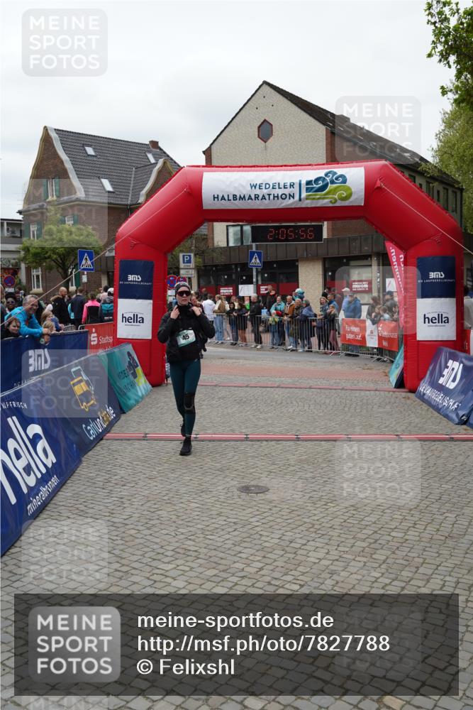 04.05.2025 - 8. Wedeler Halbmarathon Felixshl http://msf.ph/oto/7827788 04.05.2025 12:05:54 Ziel 45, 91, 92, 958 meine-sportfotos.de