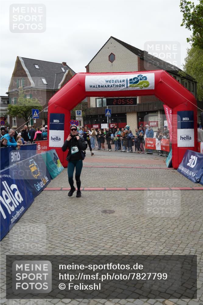 04.05.2025 - 8. Wedeler Halbmarathon Felixshl http://msf.ph/oto/7827799 04.05.2025 12:05:54 Ziel 45, 91, 92, 958 meine-sportfotos.de