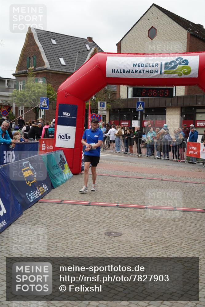 04.05.2025 - 8. Wedeler Halbmarathon Felixshl http://msf.ph/oto/7827903 04.05.2025 12:06:01 Ziel 469, 958 meine-sportfotos.de