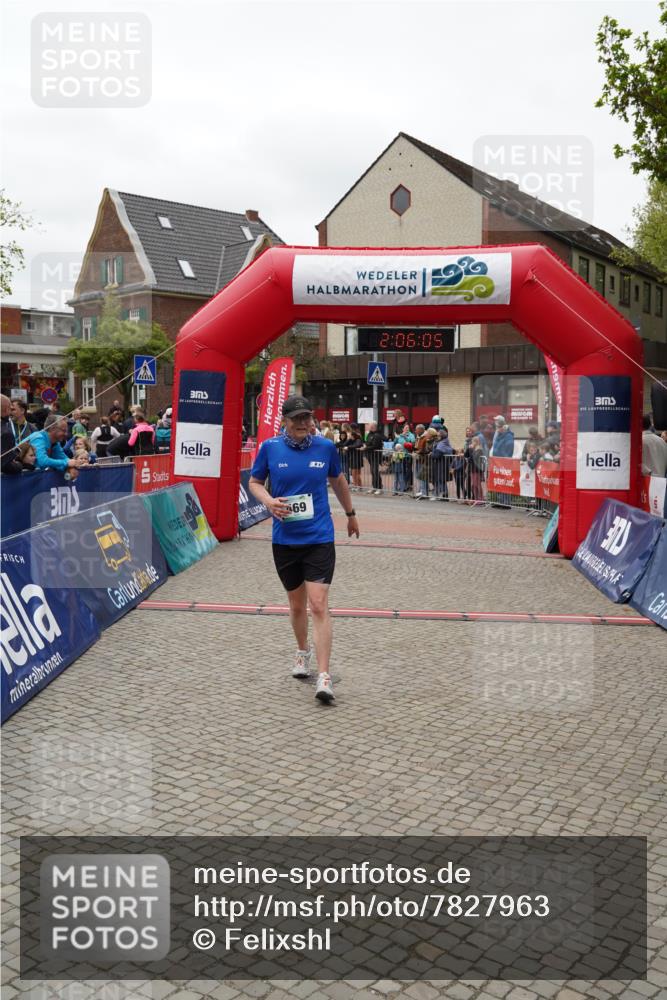 04.05.2025 - 8. Wedeler Halbmarathon Felixshl http://msf.ph/oto/7827963 04.05.2025 12:06:03 Ziel 445, 469 meine-sportfotos.de
