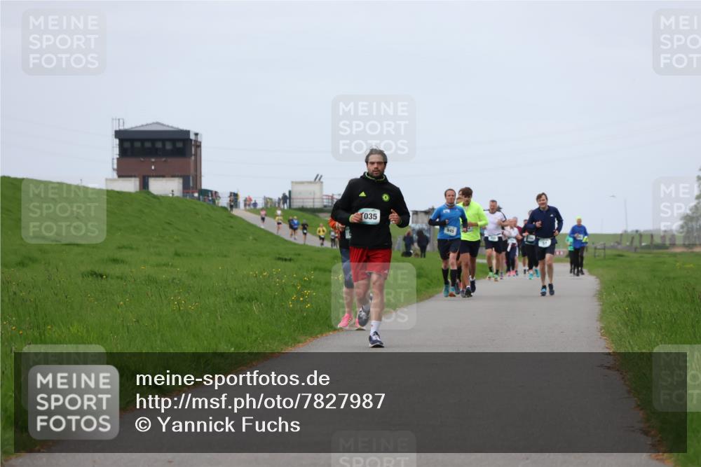 04.05.2025 - 8. Wedeler Halbmarathon Yannick Fuchs http://msf.ph/oto/7827987 04.05.2025 11:34:49 Laufen 035, 945 meine-sportfotos.de