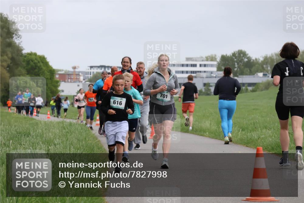 04.05.2025 - 8. Wedeler Halbmarathon Yannick Fuchs http://msf.ph/oto/7827998 04.05.2025 11:15:36 Laufen 1929, 616, 04, 701 meine-sportfotos.de