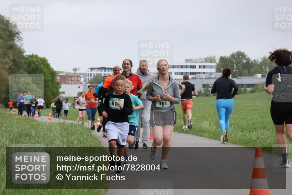 04.05.2025 - 8. Wedeler Halbmarathon Yannick Fuchs http://msf.ph/oto/7828004 04.05.2025 11:15:36 Laufen 139, 61, 701 meine-sportfotos.de