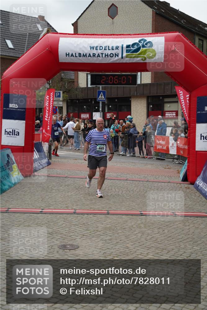 04.05.2025 - 8. Wedeler Halbmarathon Felixshl http://msf.ph/oto/7828011 04.05.2025 12:06:05 Ziel 154, 445, 469 meine-sportfotos.de