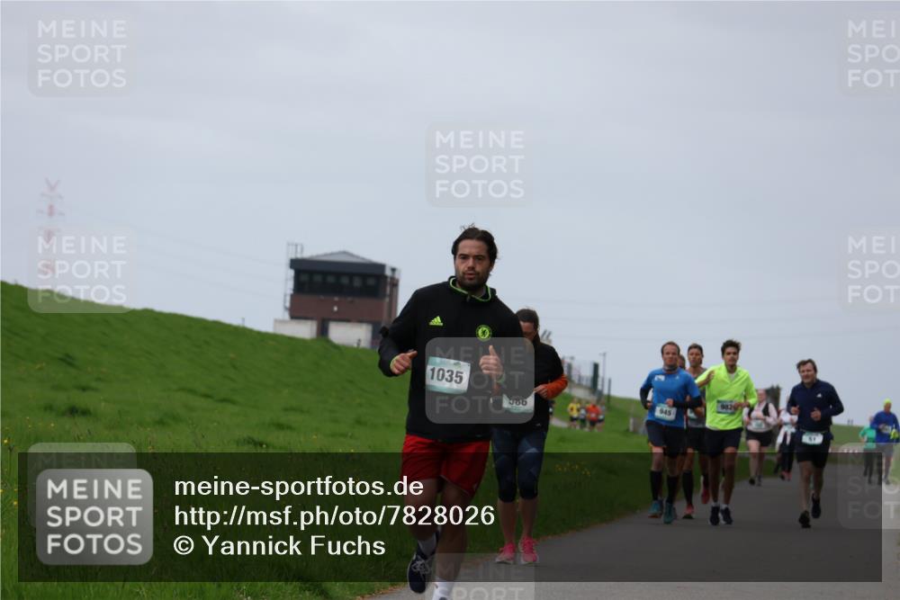 04.05.2025 - 8. Wedeler Halbmarathon Yannick Fuchs http://msf.ph/oto/7828026 04.05.2025 11:34:54 Laufen 1035, 945, 566, 982 meine-sportfotos.de