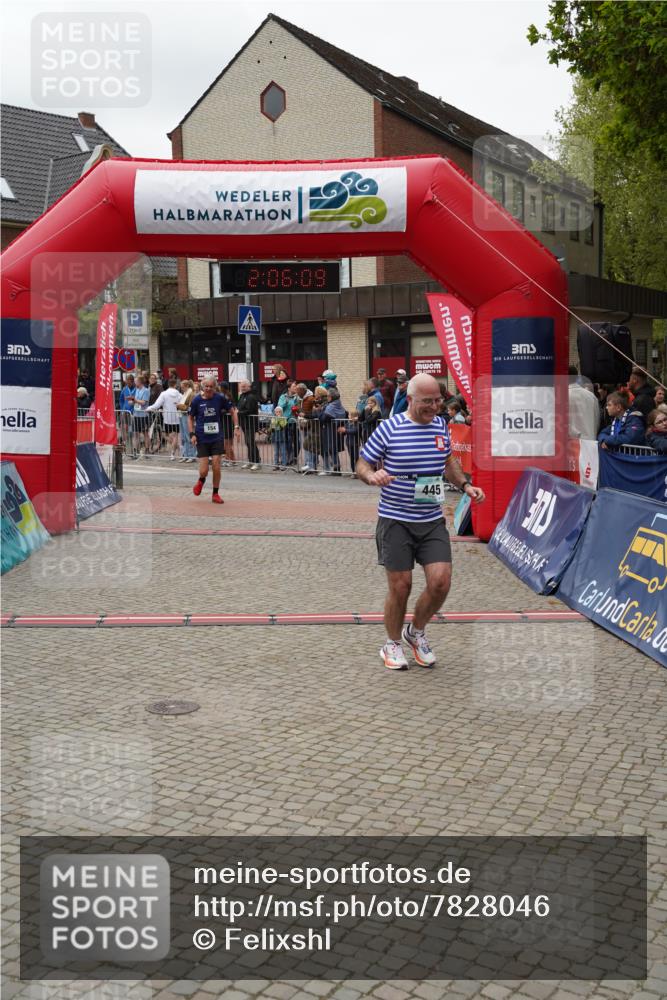04.05.2025 - 8. Wedeler Halbmarathon Felixshl http://msf.ph/oto/7828046 04.05.2025 12:06:07 Ziel 154, 445 meine-sportfotos.de