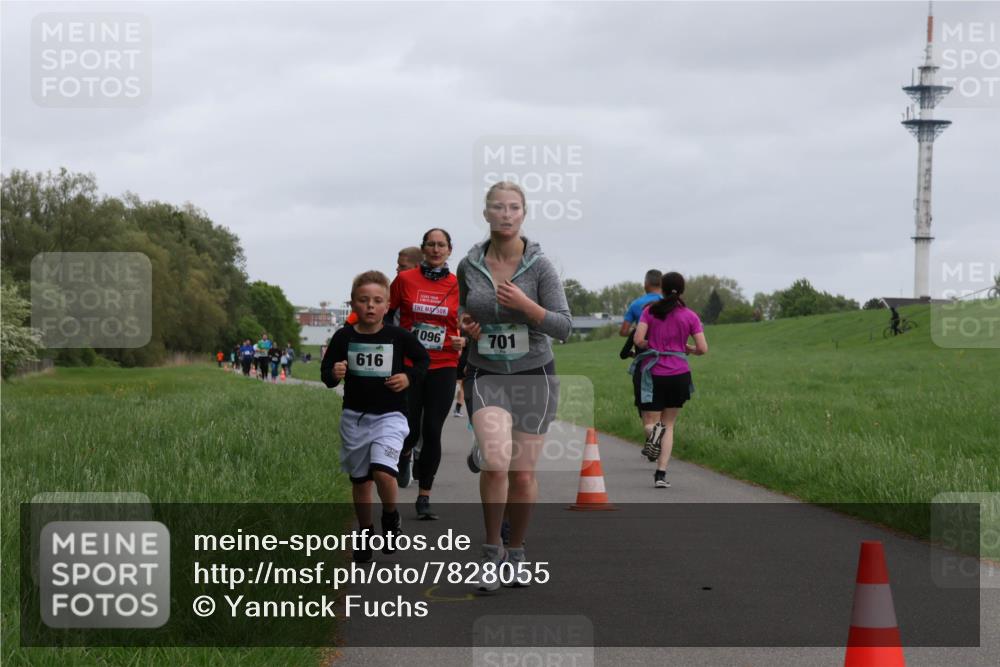 04.05.2025 - 8. Wedeler Halbmarathon Yannick Fuchs http://msf.ph/oto/7828055 04.05.2025 11:15:41 Laufen 616, 096, 701 meine-sportfotos.de