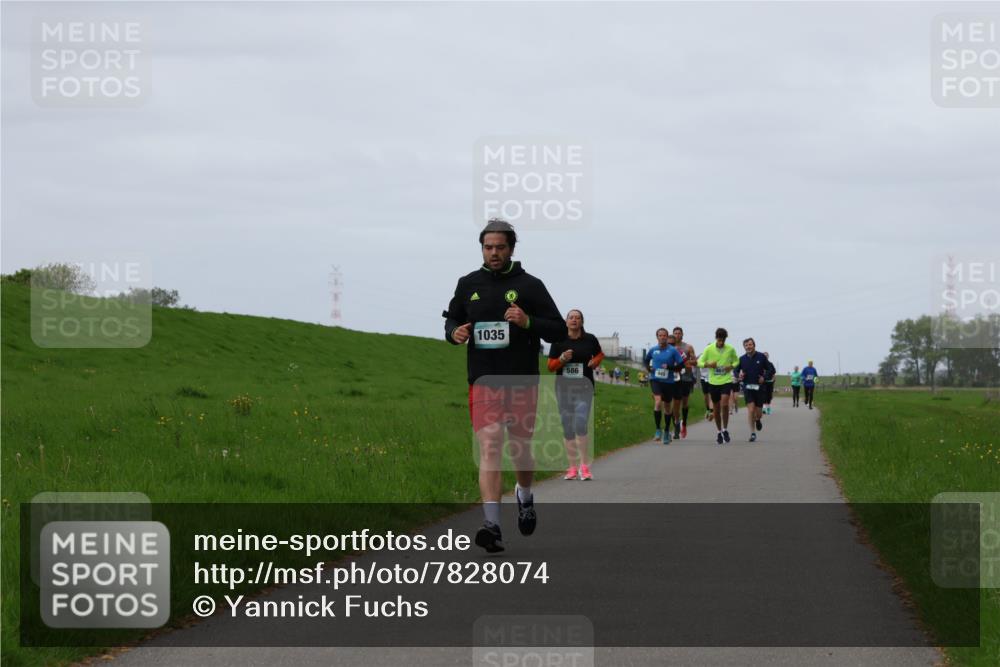 04.05.2025 - 8. Wedeler Halbmarathon Yannick Fuchs http://msf.ph/oto/7828074 04.05.2025 11:34:56 Laufen 1035, 586 meine-sportfotos.de