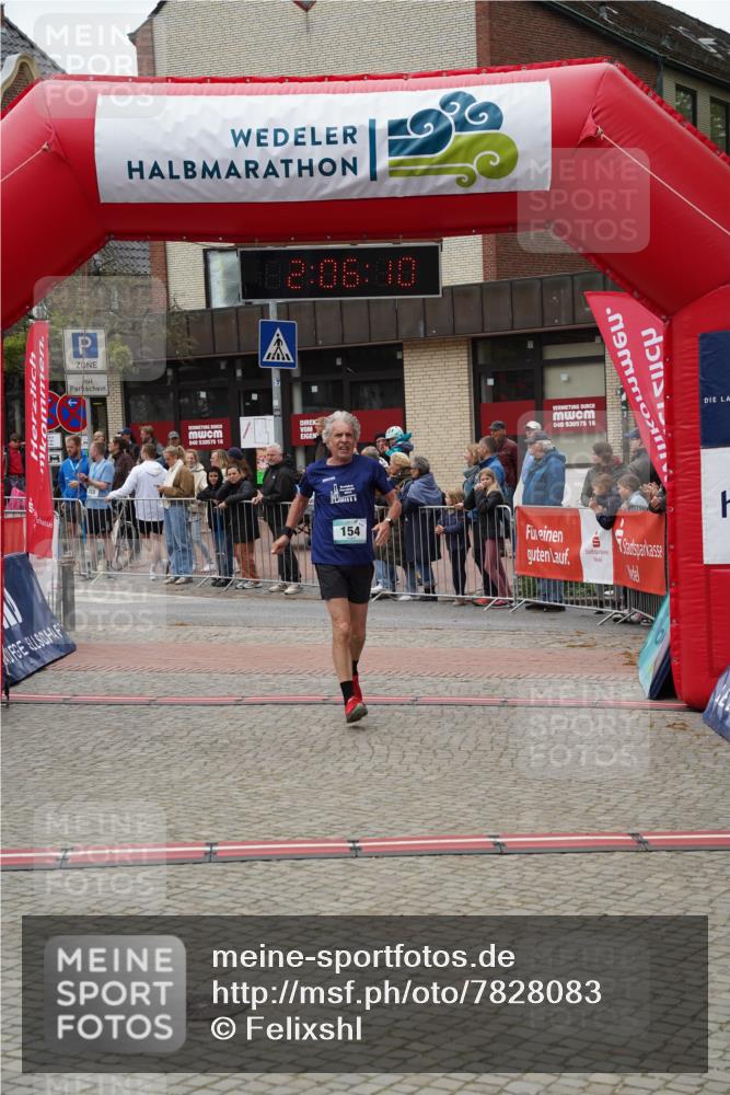 04.05.2025 - 8. Wedeler Halbmarathon Felixshl http://msf.ph/oto/7828083 04.05.2025 12:06:08 Ziel 154, 445 meine-sportfotos.de