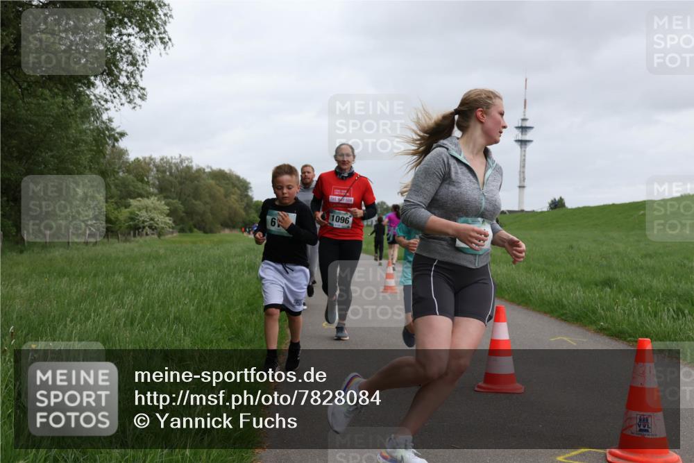 04.05.2025 - 8. Wedeler Halbmarathon Yannick Fuchs http://msf.ph/oto/7828084 04.05.2025 11:15:43 Laufen 6, 1096, 040, 66930222 meine-sportfotos.de