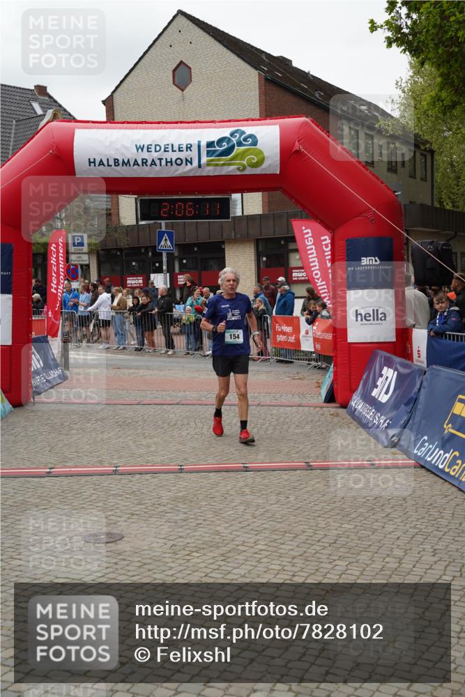 04.05.2025 - 8. Wedeler Halbmarathon Felixshl http://msf.ph/oto/7828102 04.05.2025 12:06:09 Ziel 154, 445 meine-sportfotos.de
