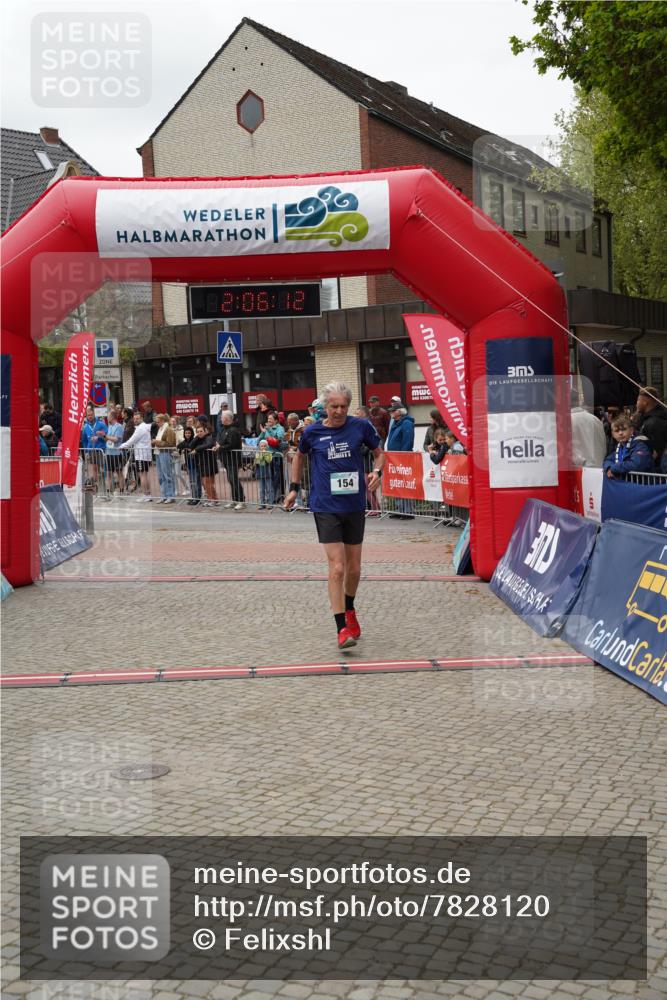 04.05.2025 - 8. Wedeler Halbmarathon Felixshl http://msf.ph/oto/7828120 04.05.2025 12:06:10 Ziel 154, 445, 943 meine-sportfotos.de