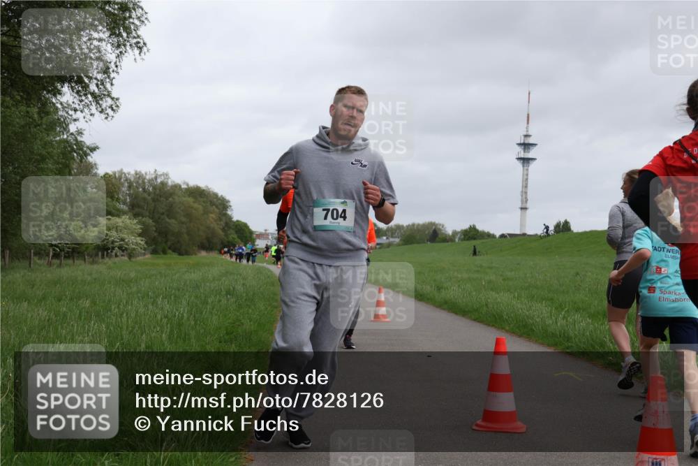 04.05.2025 - 8. Wedeler Halbmarathon Yannick Fuchs http://msf.ph/oto/7828126 04.05.2025 11:15:46 Laufen 704 meine-sportfotos.de