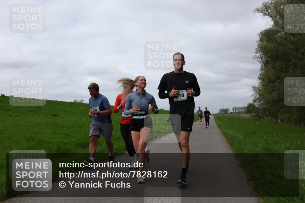 04.05.2025 - 8. Wedeler Halbmarathon Yannick Fuchs http://msf.ph/oto/7828162 04.05.2025 11:58:45 Laufen 10 meine-sportfotos.de