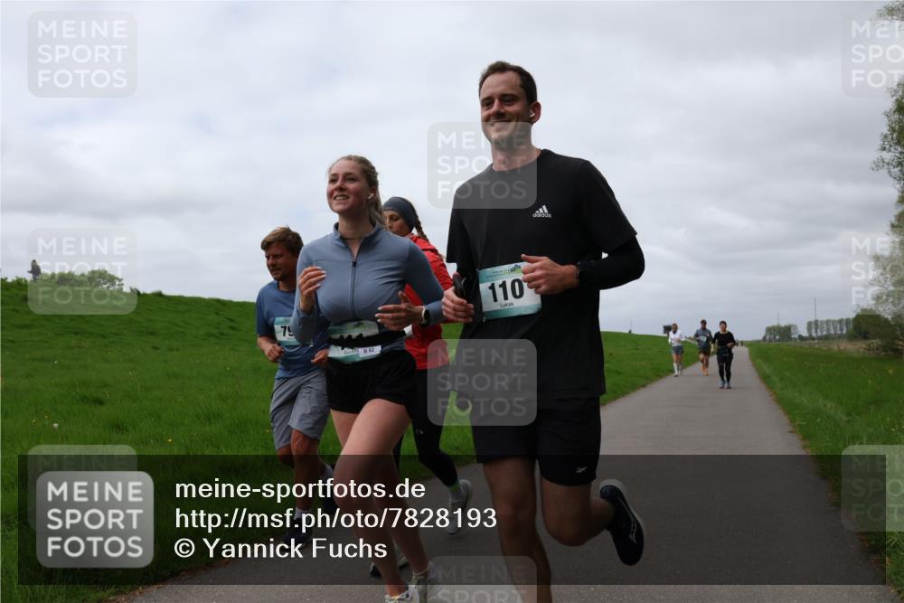 04.05.2025 - 8. Wedeler Halbmarathon Yannick Fuchs http://msf.ph/oto/7828193 04.05.2025 11:58:46 Laufen 79, 62, 110 meine-sportfotos.de
