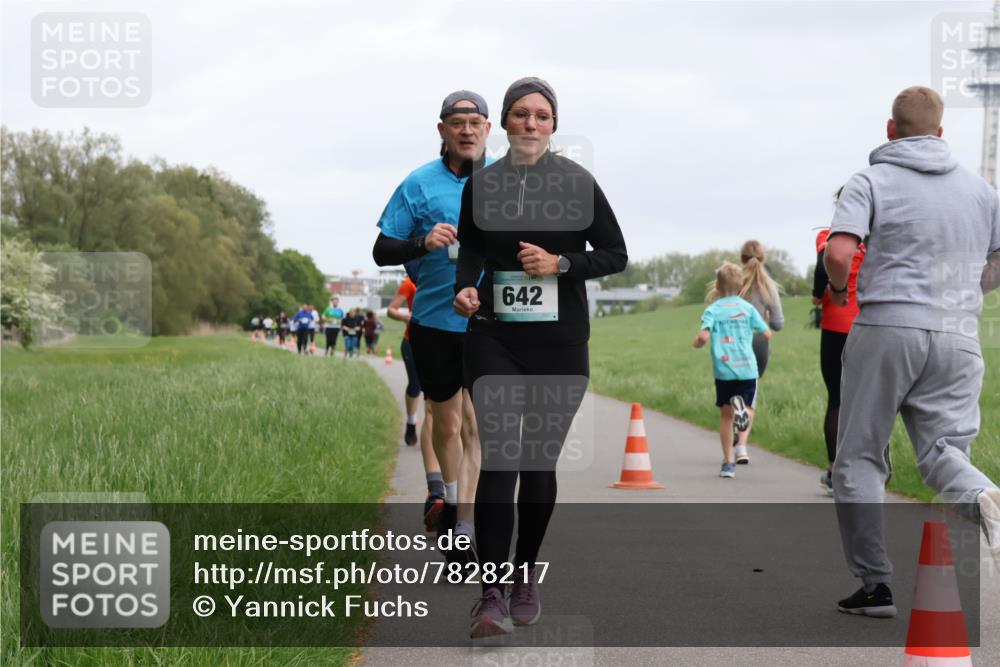 04.05.2025 - 8. Wedeler Halbmarathon Yannick Fuchs http://msf.ph/oto/7828217 04.05.2025 11:15:49 Laufen 642 meine-sportfotos.de