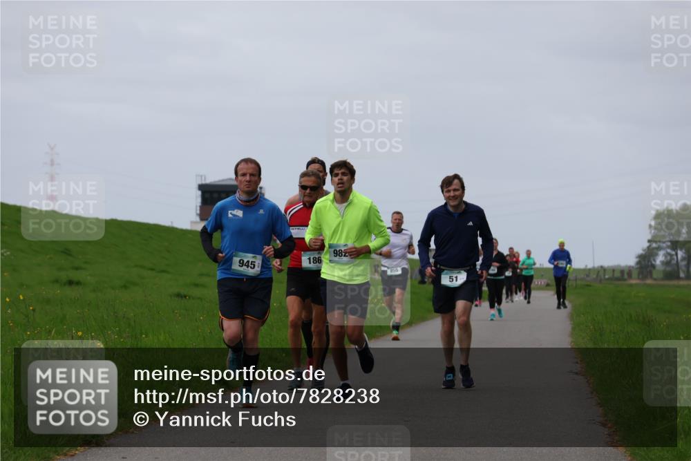 04.05.2025 - 8. Wedeler Halbmarathon Yannick Fuchs http://msf.ph/oto/7828238 04.05.2025 11:35:05 Laufen 982, 186, 945, 51 meine-sportfotos.de