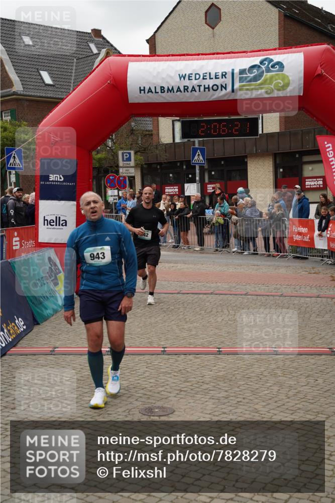 04.05.2025 - 8. Wedeler Halbmarathon Felixshl http://msf.ph/oto/7828279 04.05.2025 12:06:19 Ziel 142, 943, 970 meine-sportfotos.de