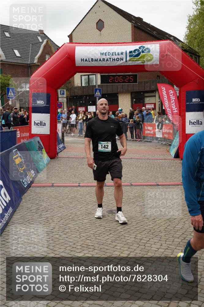 04.05.2025 - 8. Wedeler Halbmarathon Felixshl http://msf.ph/oto/7828304 04.05.2025 12:06:23 Ziel 142, 200, 431 meine-sportfotos.de