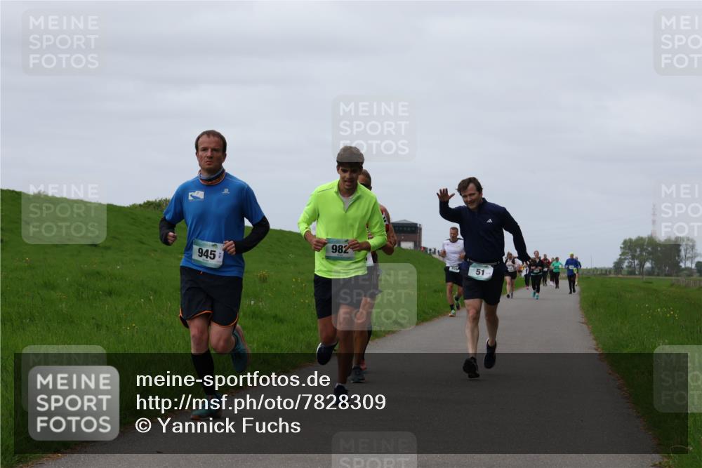 04.05.2025 - 8. Wedeler Halbmarathon Yannick Fuchs http://msf.ph/oto/7828309 04.05.2025 11:35:09 Laufen 945, 982, 51 meine-sportfotos.de