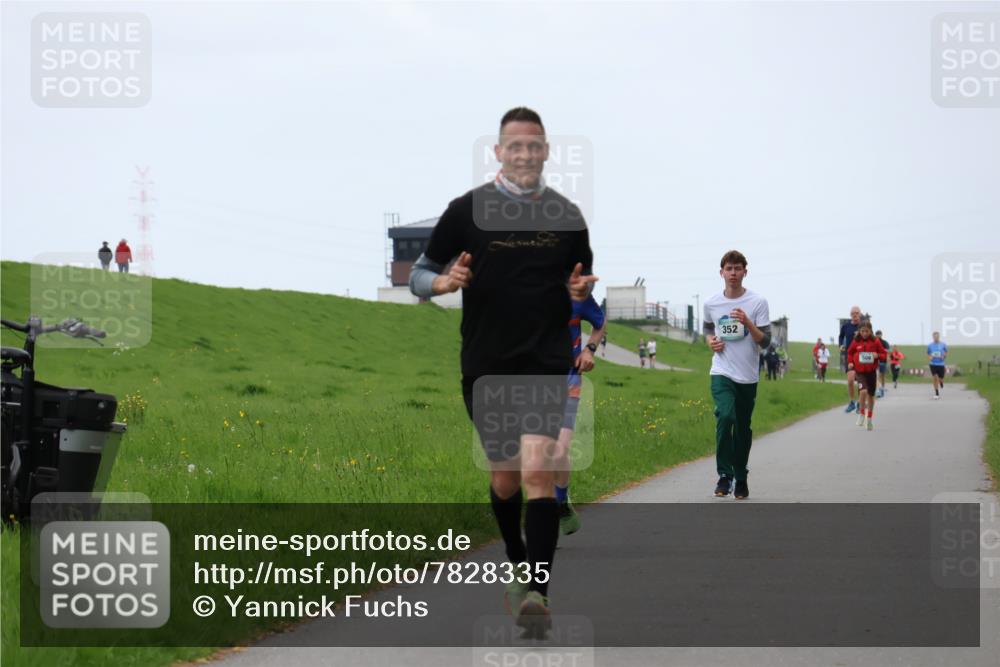 04.05.2025 - 8. Wedeler Halbmarathon Yannick Fuchs http://msf.ph/oto/7828335 04.05.2025 11:16:00 Laufen 352 meine-sportfotos.de