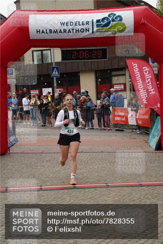 04.05.2025 - 8. Wedeler Halbmarathon Felixshl http://msf.ph/oto/7828355 04.05.2025 12:06:27 Ziel 200, 431 meine-sportfotos.de
