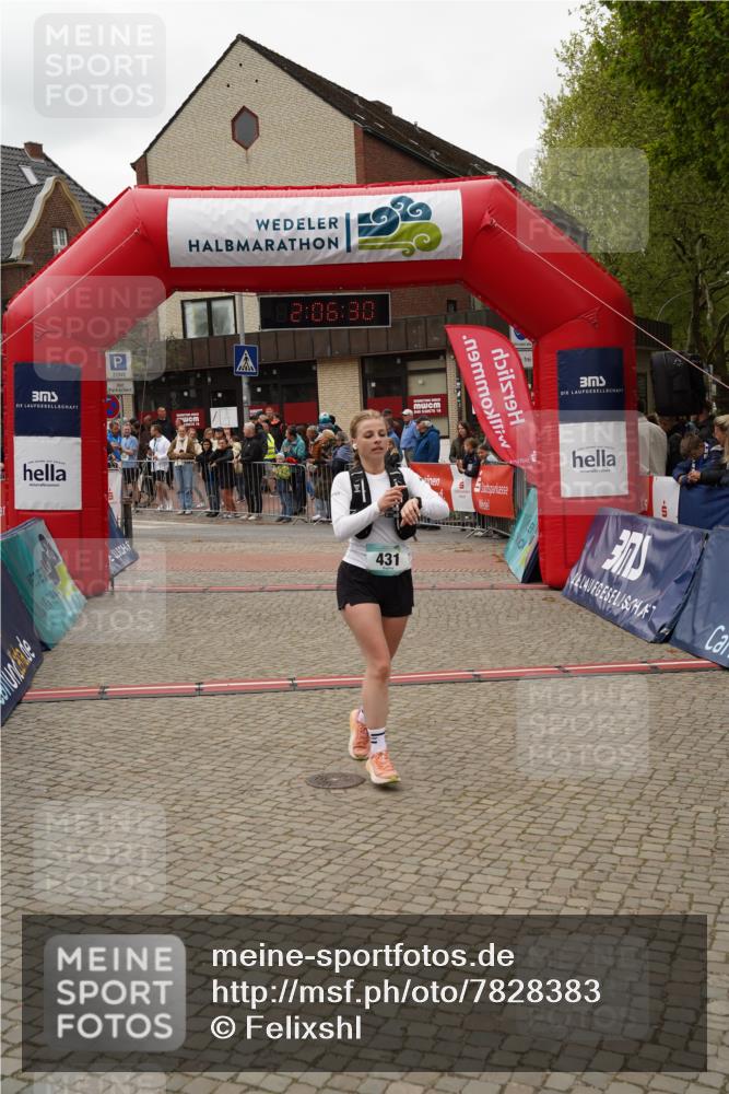 04.05.2025 - 8. Wedeler Halbmarathon Felixshl http://msf.ph/oto/7828383 04.05.2025 12:06:28 Ziel 198, 200, 431 meine-sportfotos.de