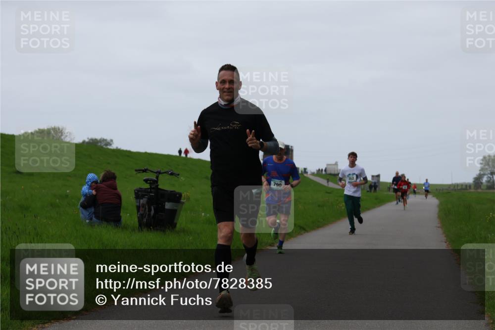 04.05.2025 - 8. Wedeler Halbmarathon Yannick Fuchs http://msf.ph/oto/7828385 04.05.2025 11:16:01 Laufen 790 meine-sportfotos.de