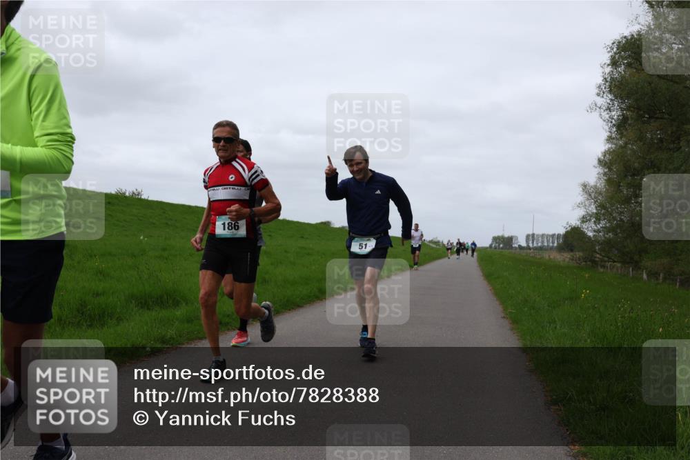 04.05.2025 - 8. Wedeler Halbmarathon Yannick Fuchs http://msf.ph/oto/7828388 04.05.2025 11:35:12 Laufen 186, 51 meine-sportfotos.de