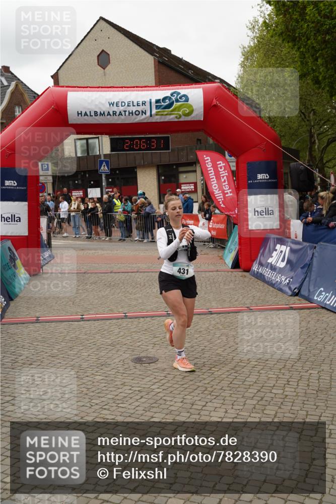 04.05.2025 - 8. Wedeler Halbmarathon Felixshl http://msf.ph/oto/7828390 04.05.2025 12:06:28 Ziel 198, 200, 431 meine-sportfotos.de