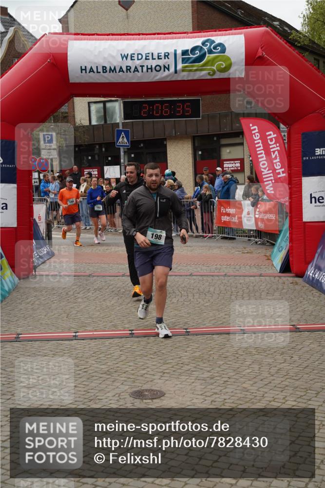 04.05.2025 - 8. Wedeler Halbmarathon Felixshl http://msf.ph/oto/7828430 04.05.2025 12:06:32 Ziel 192, 195, 198, 200, 431, 548 meine-sportfotos.de
