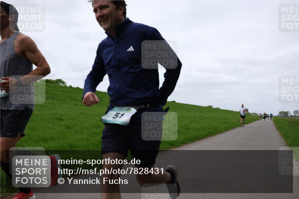 04.05.2025 - 8. Wedeler Halbmarathon Yannick Fuchs http://msf.ph/oto/7828431 04.05.2025 11:35:13 Laufen 51 meine-sportfotos.de