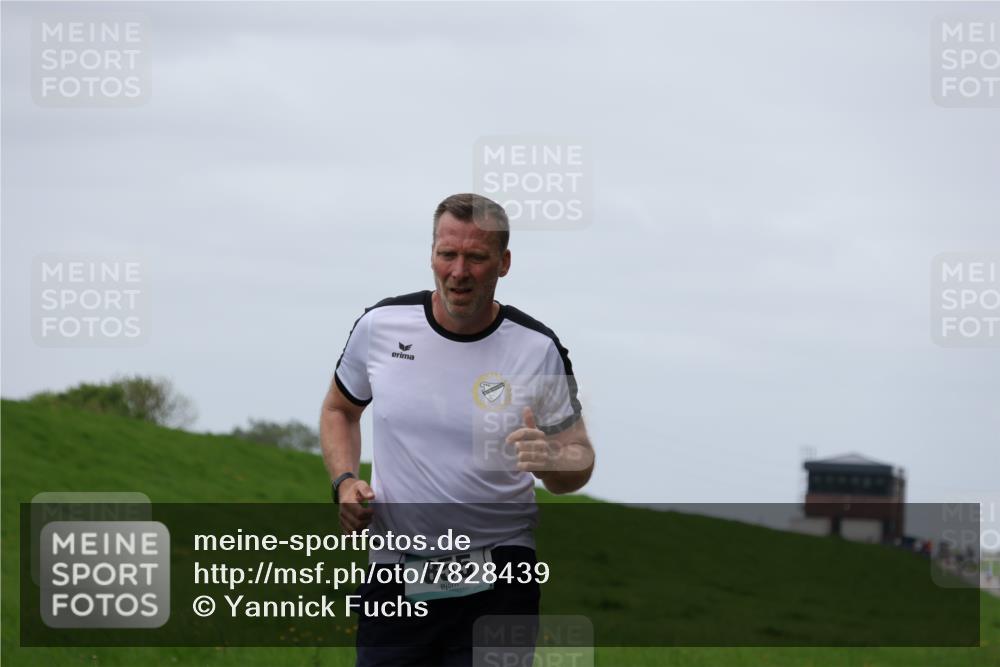 04.05.2025 - 8. Wedeler Halbmarathon Yannick Fuchs http://msf.ph/oto/7828439 04.05.2025 11:35:16 Laufen 855 meine-sportfotos.de