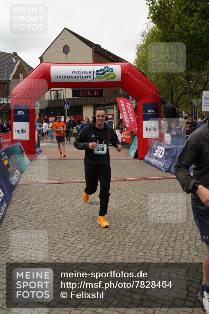04.05.2025 - 8. Wedeler Halbmarathon Felixshl http://msf.ph/oto/7828464 04.05.2025 12:06:34 Ziel 192, 195, 198, 548 meine-sportfotos.de