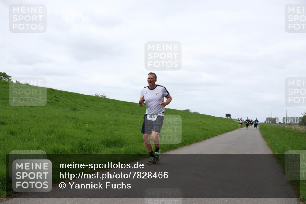 04.05.2025 - 8. Wedeler Halbmarathon Yannick Fuchs http://msf.ph/oto/7828466 04.05.2025 11:35:18 Laufen 855 meine-sportfotos.de