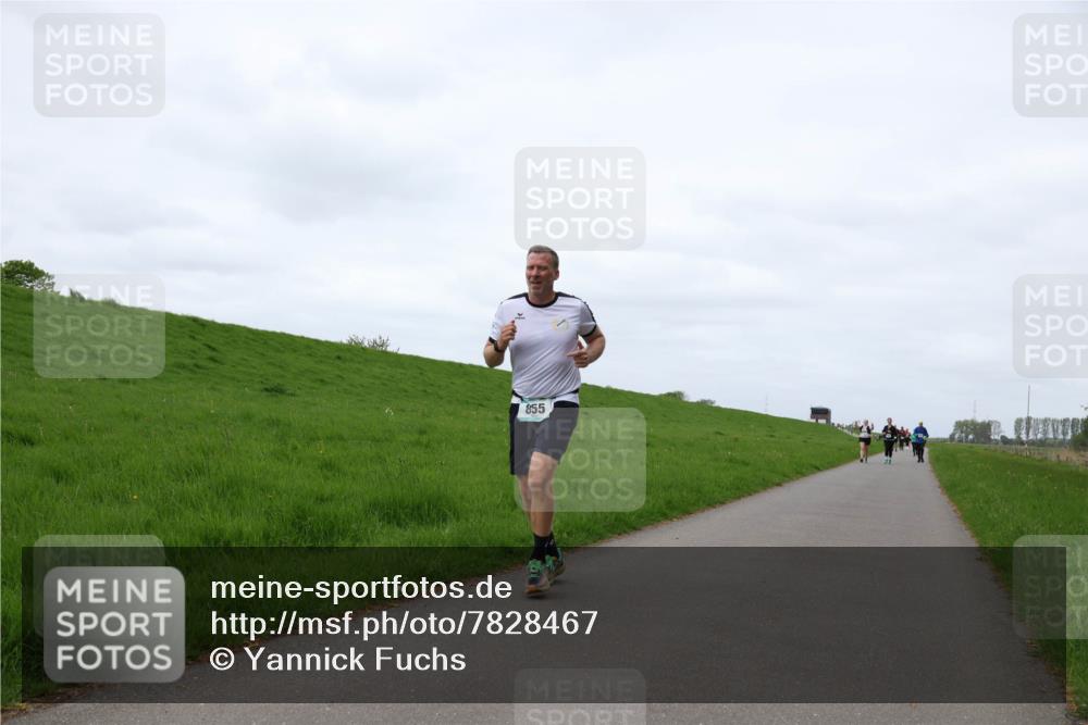 04.05.2025 - 8. Wedeler Halbmarathon Yannick Fuchs http://msf.ph/oto/7828467 04.05.2025 11:35:18 Laufen 855 meine-sportfotos.de