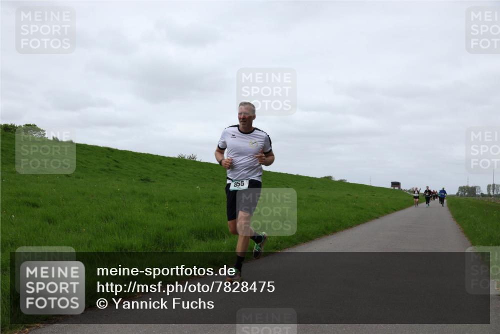 04.05.2025 - 8. Wedeler Halbmarathon Yannick Fuchs http://msf.ph/oto/7828475 04.05.2025 11:35:18 Laufen 855 meine-sportfotos.de