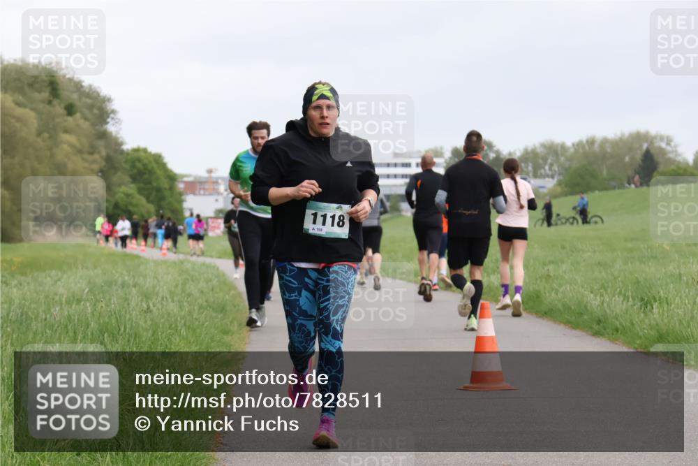 04.05.2025 - 8. Wedeler Halbmarathon Yannick Fuchs http://msf.ph/oto/7828511 04.05.2025 11:16:10 Laufen 1118, 158 meine-sportfotos.de