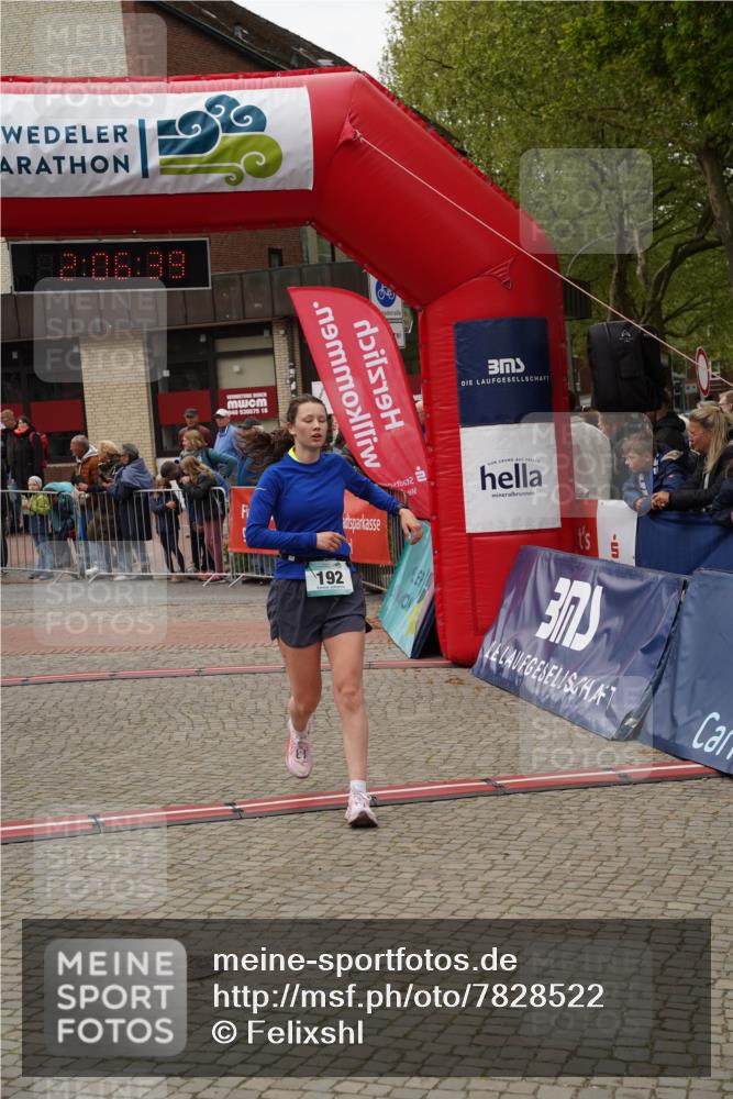 04.05.2025 - 8. Wedeler Halbmarathon Felixshl http://msf.ph/oto/7828522 04.05.2025 12:06:36 Ziel 192, 195, 198, 548, 554 meine-sportfotos.de