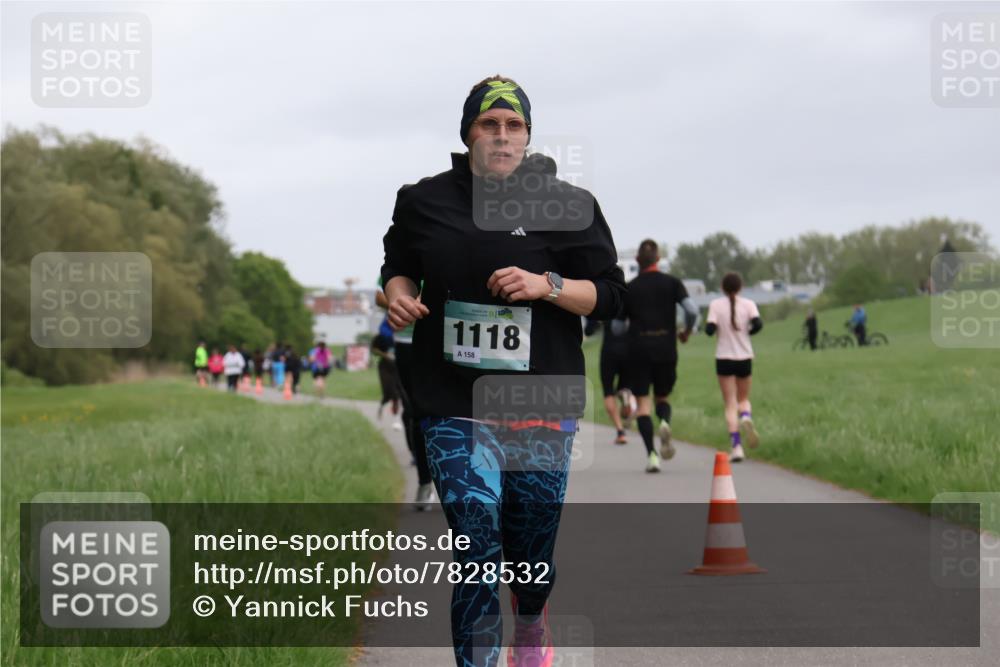 04.05.2025 - 8. Wedeler Halbmarathon Yannick Fuchs http://msf.ph/oto/7828532 04.05.2025 11:16:11 Laufen 1118, 158 meine-sportfotos.de