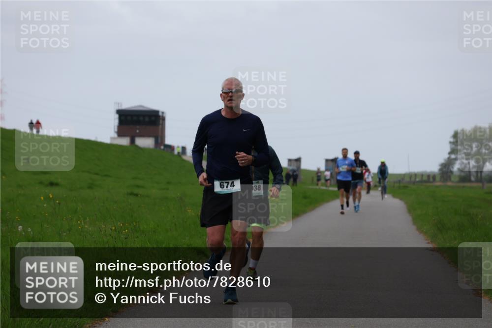 04.05.2025 - 8. Wedeler Halbmarathon Yannick Fuchs http://msf.ph/oto/7828610 04.05.2025 11:16:20 Laufen 674, 38 meine-sportfotos.de