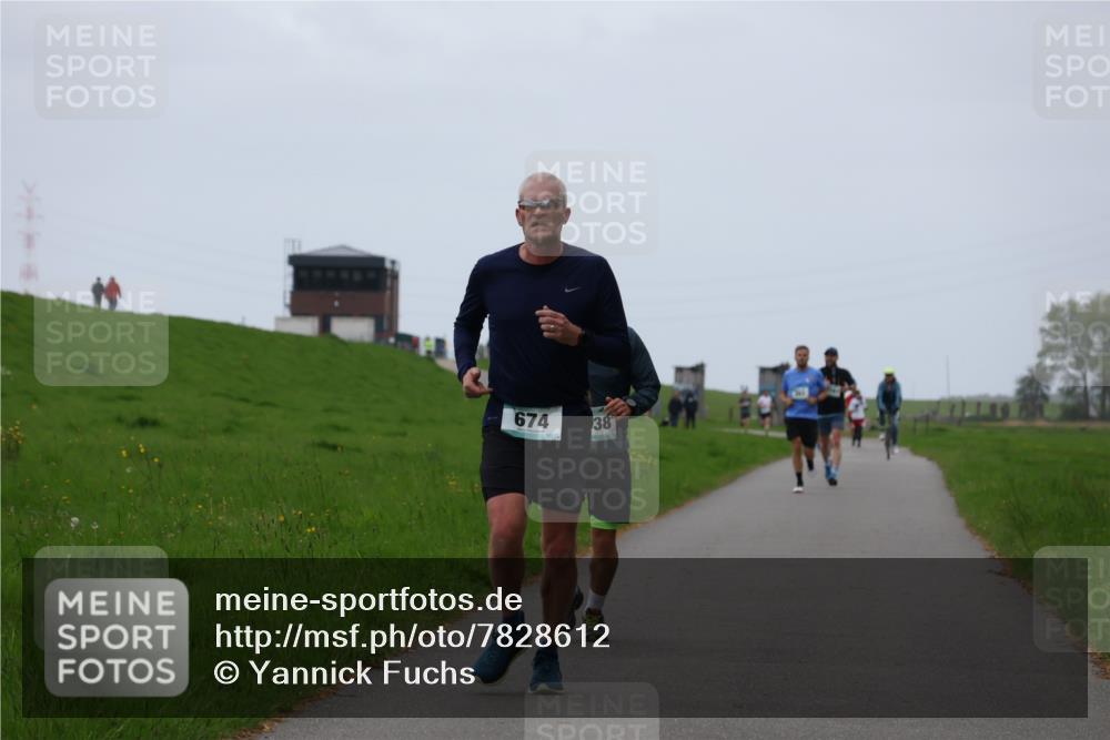04.05.2025 - 8. Wedeler Halbmarathon Yannick Fuchs http://msf.ph/oto/7828612 04.05.2025 11:16:20 Laufen 674, 38 meine-sportfotos.de